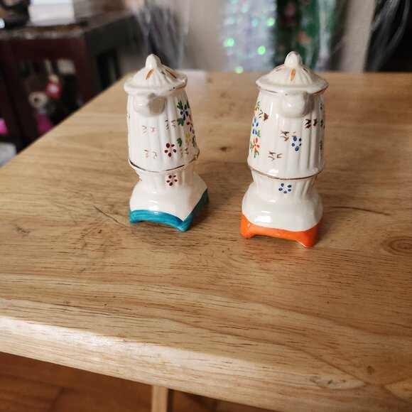 Antique Oriental Style Salt and Pepper Shakers - Picture 2 of 3